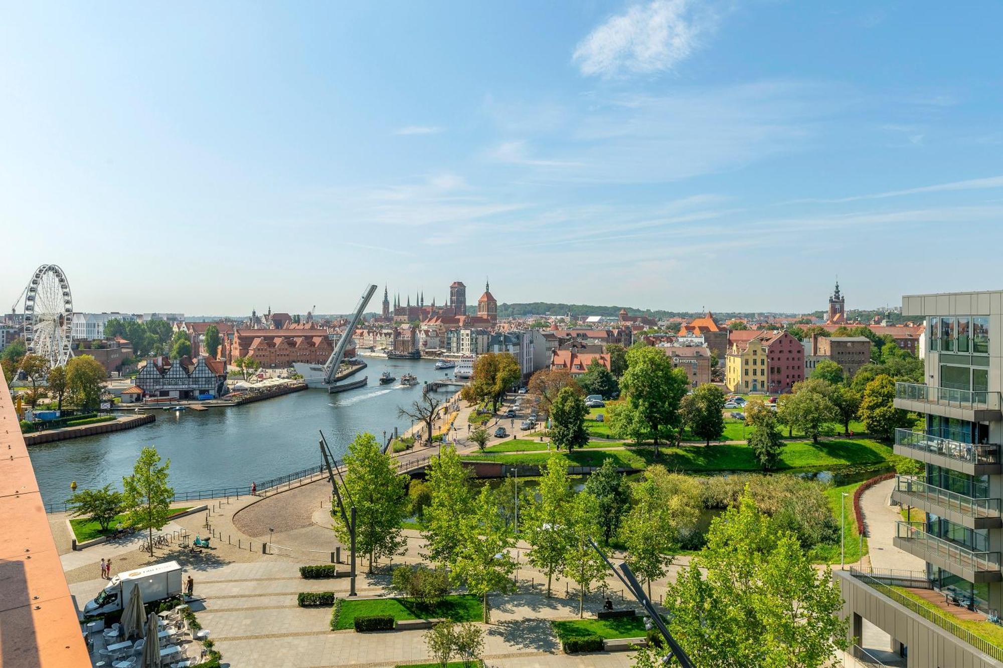 Blue Mandarin Riverside Gdansk Bagian luar foto